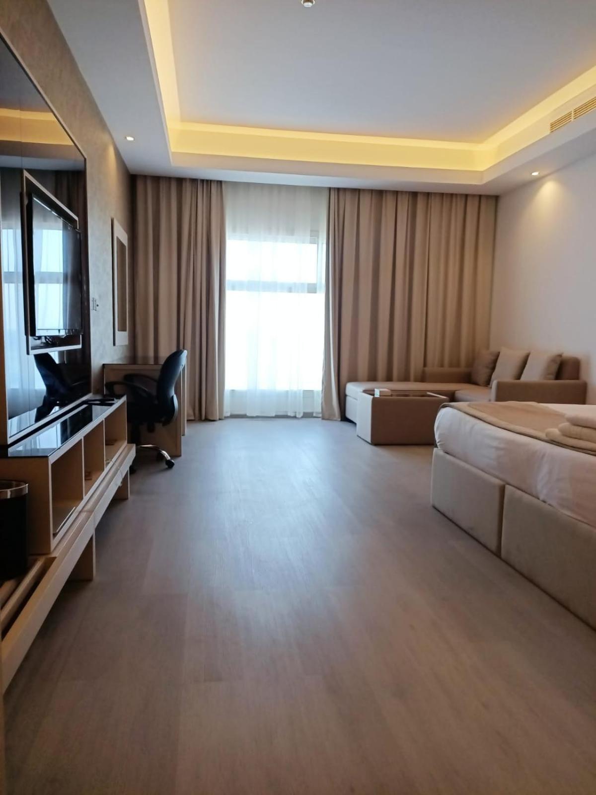 Hotel Sea View By Ama Pro