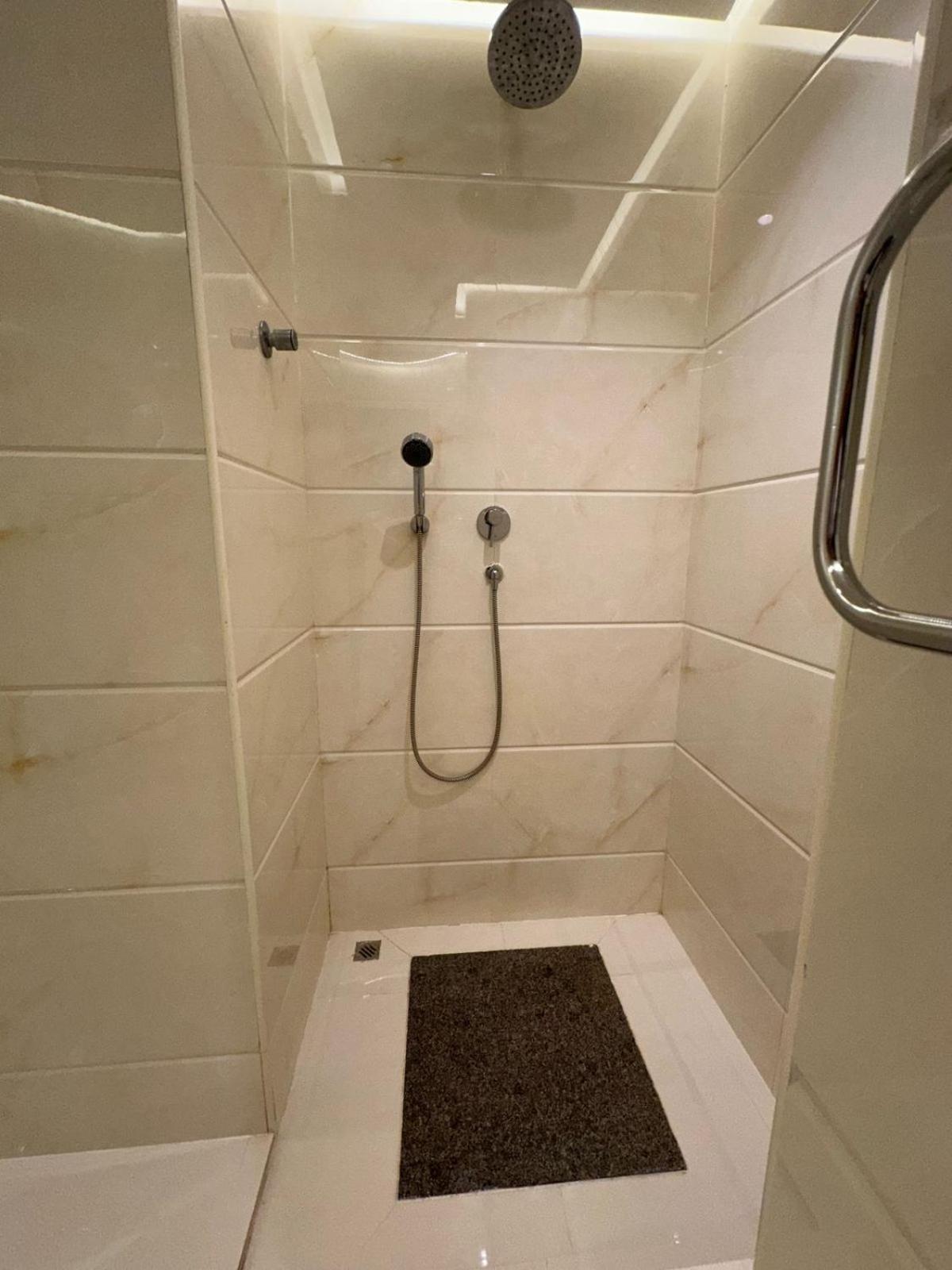 Sea View By Ama Pro Hotel