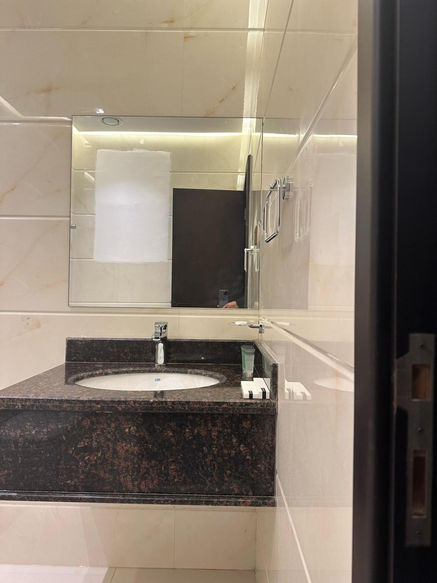 Hotel Sea View By Ama Pro
